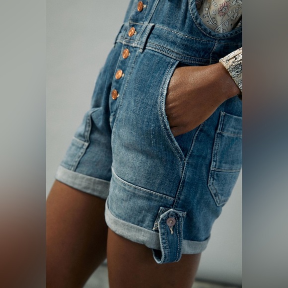 New Anthropologie Pilcro Everyday Short Overalls $128 SIZE 27 Railroad Stripe main image 0